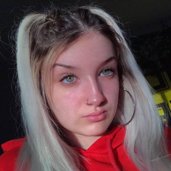 Meet your Posher, Mak - Picture 1 of 1